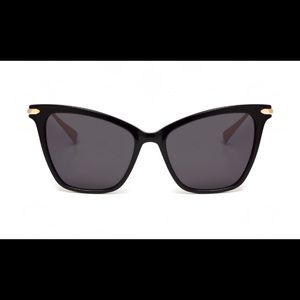 Hadid black jet setter sunglasses